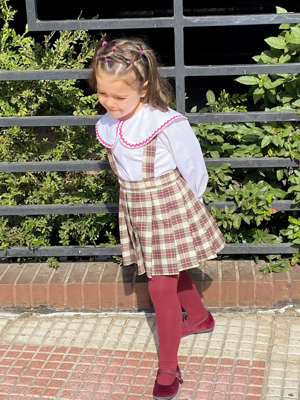 Camisa niña ribete burdeos